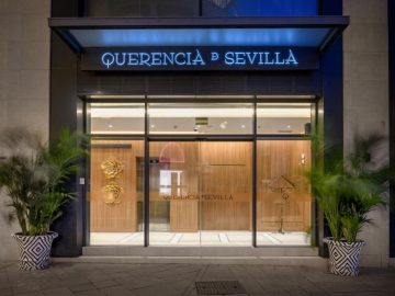 Querencia de Sevilla, Autograph Collection